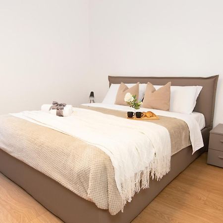 Ihost Apartment - Simonetta 7 Milano Ngoại thất bức ảnh